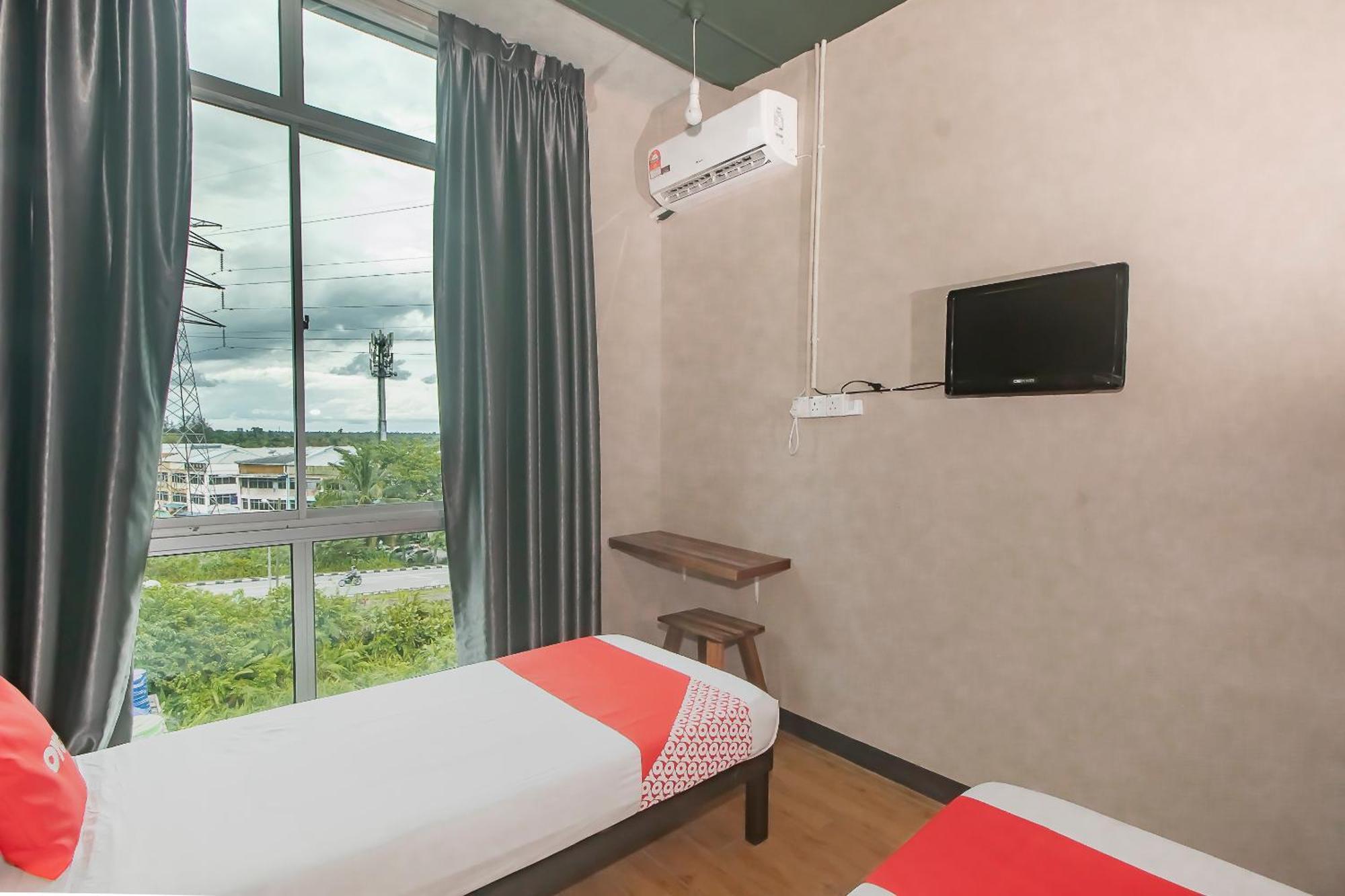 Oyo 90094 Hi Inn 3 Sibu Exterior foto
